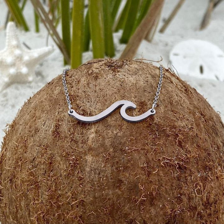 Silver Sea Wave Necklace | Sustainable Ocean-Inspired Jewelry